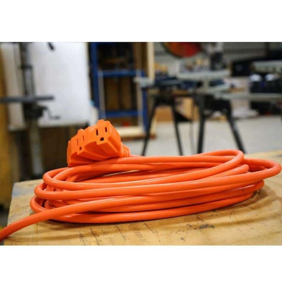 General Purpose Cords * | Woods 100 Ft. 14/3 Sjtw Multi-Outlet (3) Medium-Duty Extension Cord